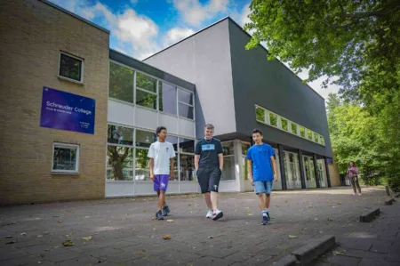 IHUB Schreuder College Slinge low 4
